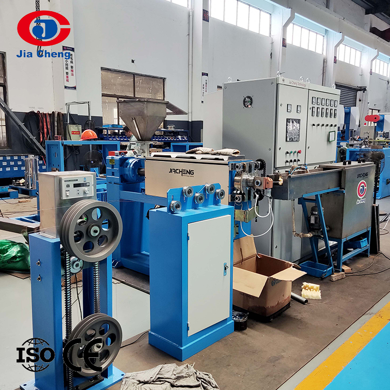 Extrudeuse de lien de torsion de PP/PE faisant la machine pour le sac de pain Extrudeuse de lien de torsion de PP/PE faisant la machine pour le sac de pain